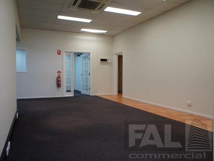 Click to view all images Unit 20/385 Sherwood Road Rocklea QLD 4106 - Image 3