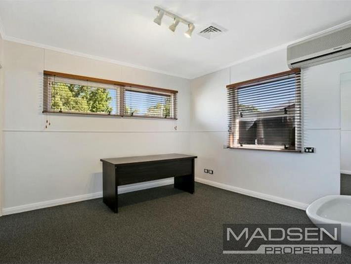 Click to view all images Moorooka QLD 4105 - Image 3