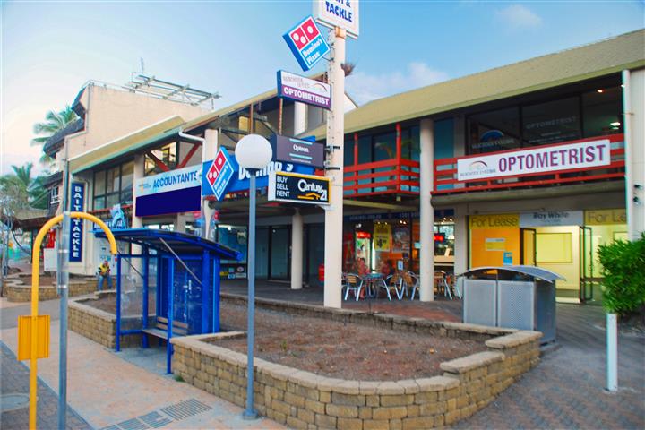 Click to view all images 1a/400 Shute Harbour Road Airlie Beach QLD 4802 - Image 2