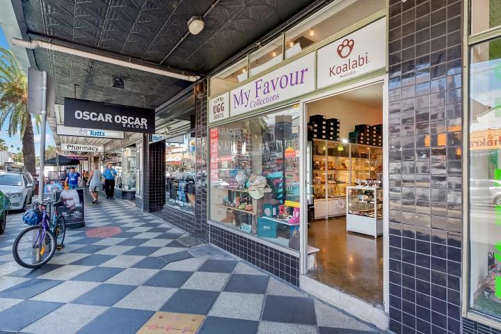 Click to view all images 164 Acland Street St Kilda VIC 3182 - Image 2