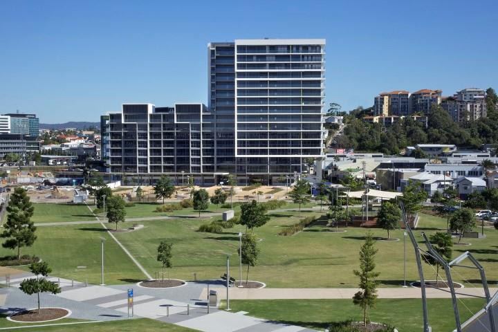 Click to view all images 27 Cunningham Street Newstead QLD 4006 - Image 3