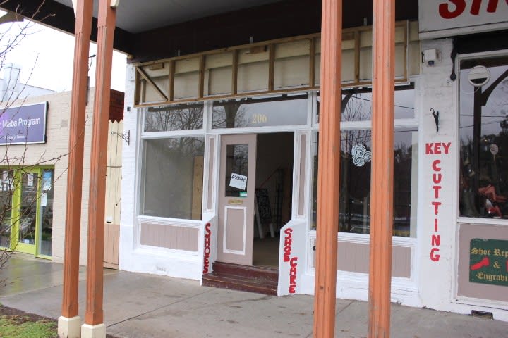 Click to view all images 206 Maroondah Highway Healesville VIC 3777 - Image 2