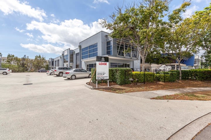 Click to view all images 6/26 Navigator Place Hendra QLD 4011 - Image 2