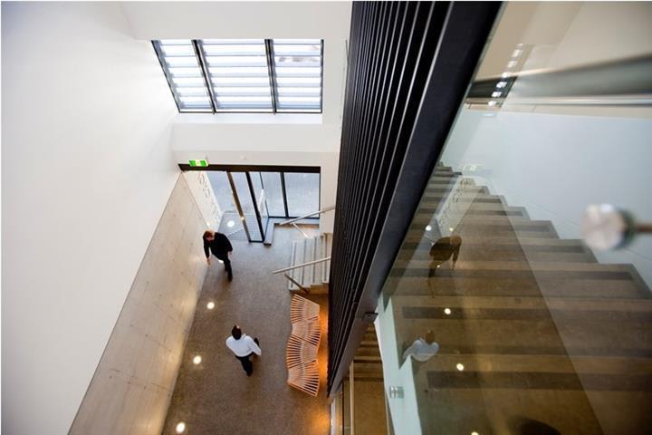 Click to view all images 285a Crown Street Surry Hills NSW 2010 - Image 2