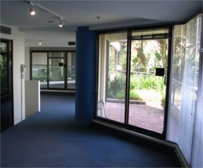 1B/102 Alfred Street Milsons Point NSW 2061 - Image 3