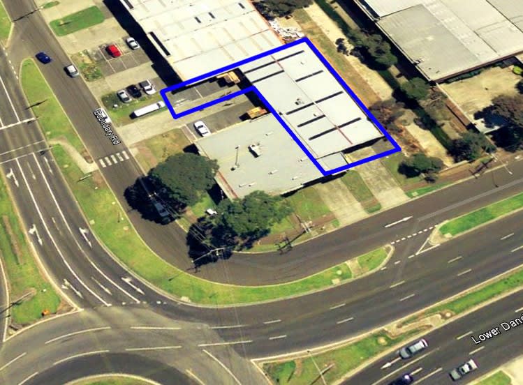Click to view all images 357 Lower Dandenong Road Braeside VIC 3195 - Image 2