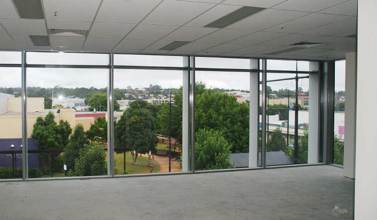 Click to view all images 1 Suite 7/532-536 Ruthven Street Toowoomba City QLD 4350 - Image 2