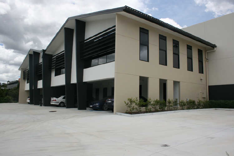 Click to view all images 2/86 Gardens Drive Acacia Ridge QLD 4110 - Image 1