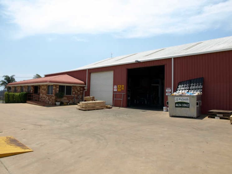 Click to view all images 40 Sowden Street Drayton QLD 4350 - Image 2