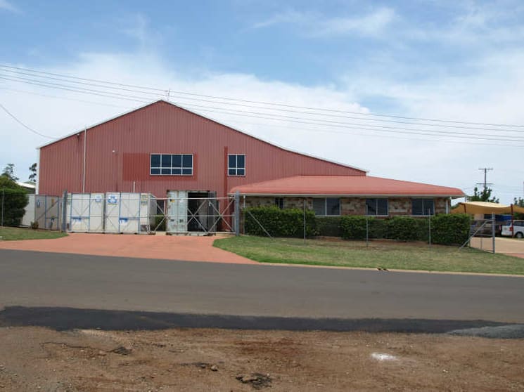 Click to view all images 40 Sowden Street Drayton QLD 4350 - Image 3