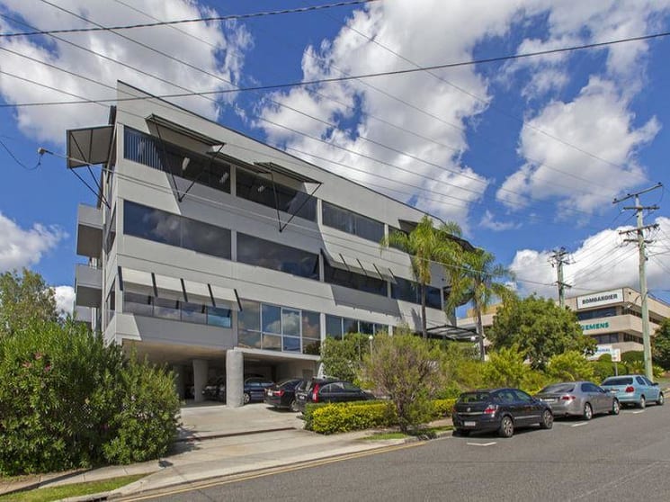 Click to view all images 10 Finchley Street Milton QLD 4064 - Image 1