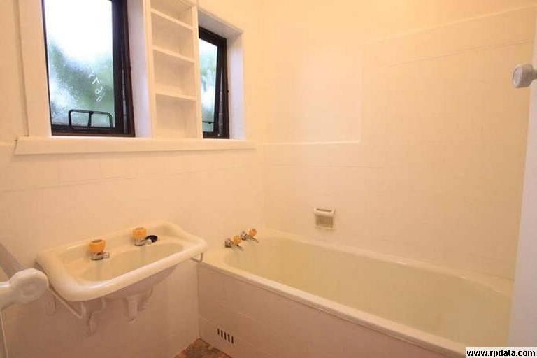 Click to view all images 56 Slade Road Bardwell Park NSW 2207 - Image 3