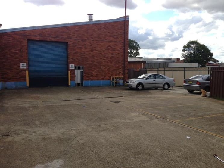 Click to view all images 419-421 Park Road Regents Park NSW 2143 - Image 2