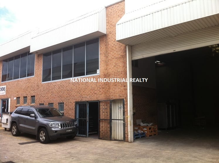 Click to view all images 4/743-745 The Horsley Drive Smithfield NSW 2164 - Image 2