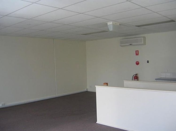 Click to view all images 1/632 Clayton Road Clayton VIC 3168 - Image 3