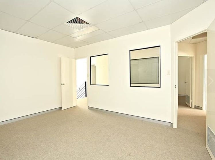Click to view all images Milton QLD 4064 - Image 3