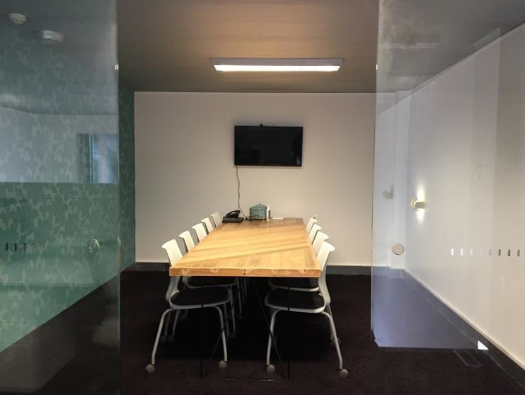 Click to view all images 71 Leichhardt Street Kingston ACT 2604 - Image 3