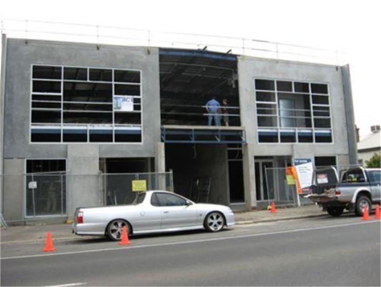 Click to view all images 3/47 Pakington Street Geelong West VIC 3218 - Image 1