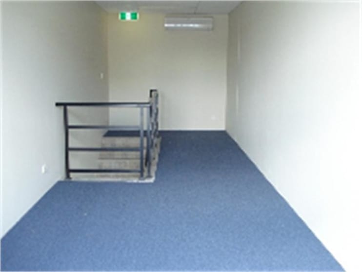 Click to view all images 6/10-12 Montore Road Minto NSW 2566 - Image 3