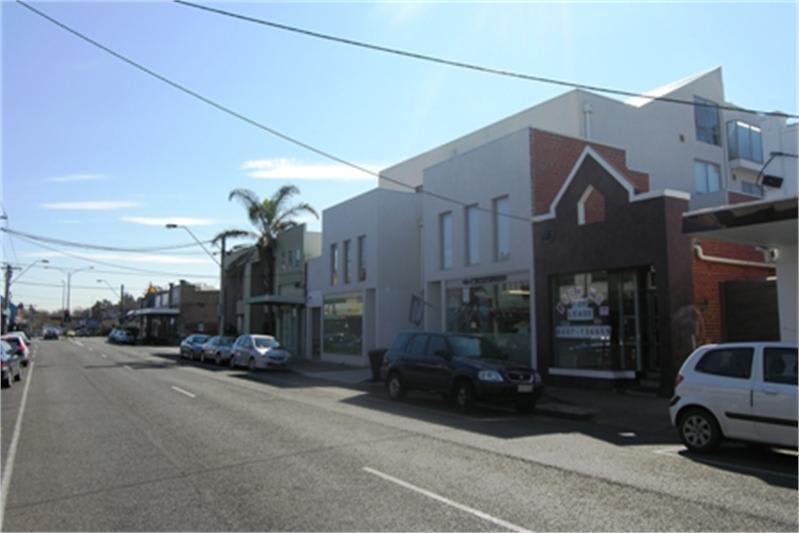 Click to view all images 110a Gardenvale Road Gardenvale VIC 3185 - Image 2