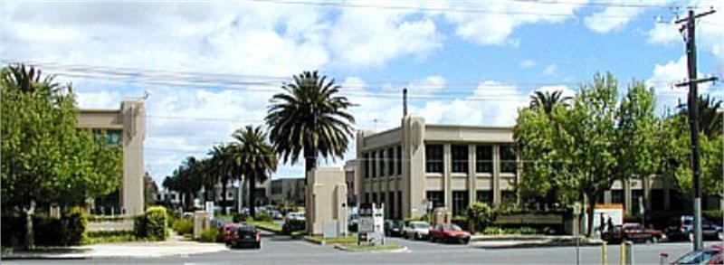 Click to view all images 3 Westside Avenue (Through To Bayside Avenue) Port Melbourne VIC 3207 - Image 2