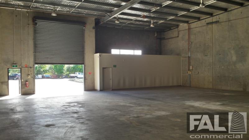 Click to view all images Unit 1/2C Spine Street Sumner QLD 4074 - Image 2