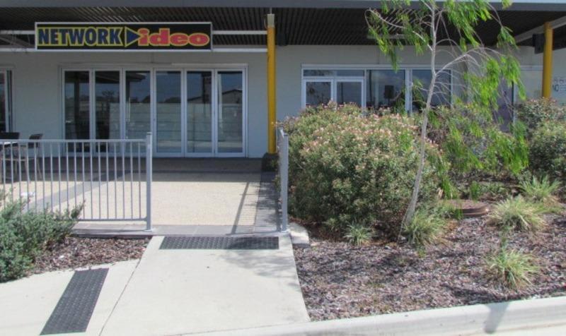 Click to view all images 3 Shaw Street Gladstone QLD 4680 - Image 2