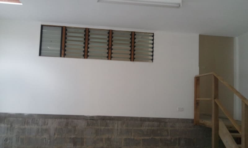 Click to view all images 3 Bray Lane Newtown NSW 2042 - Image 2