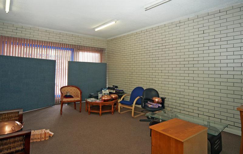 Click to view all images 276 Henley Beach Road Underdale SA 5032 - Image 3