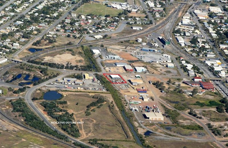 Click to view all images 30 Young Street Gladstone QLD 4680 - Image 1