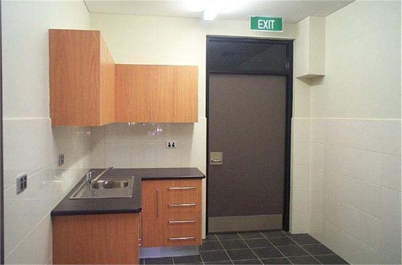 Click to view all images 90 Wetherill St North Silverwater NSW 2128 - Image 2