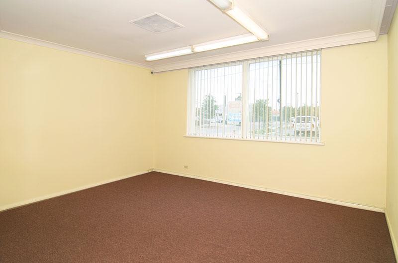 Click to view all images 13 Weaver Street Edwardstown SA 5039 - Image 3