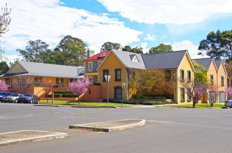 Click to view all images 4/21 Elizabeth Street Camden NSW 2570 - Image 2