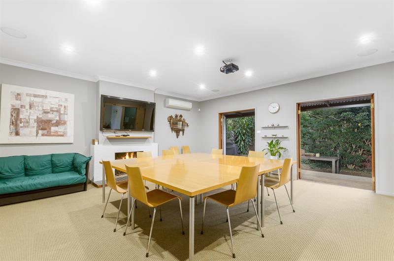 Click to view all images 10 Belmore St Wollongong NSW 2500 - Image 3