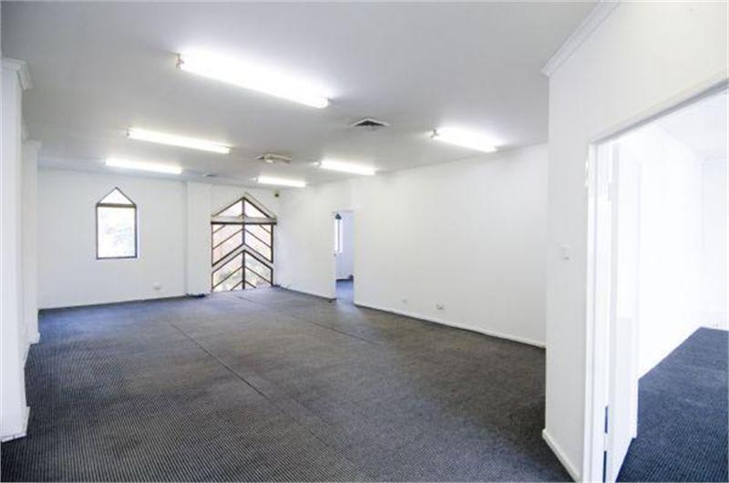 Click to view all images 168 Cope Street Waterloo NSW 2017 - Image 3