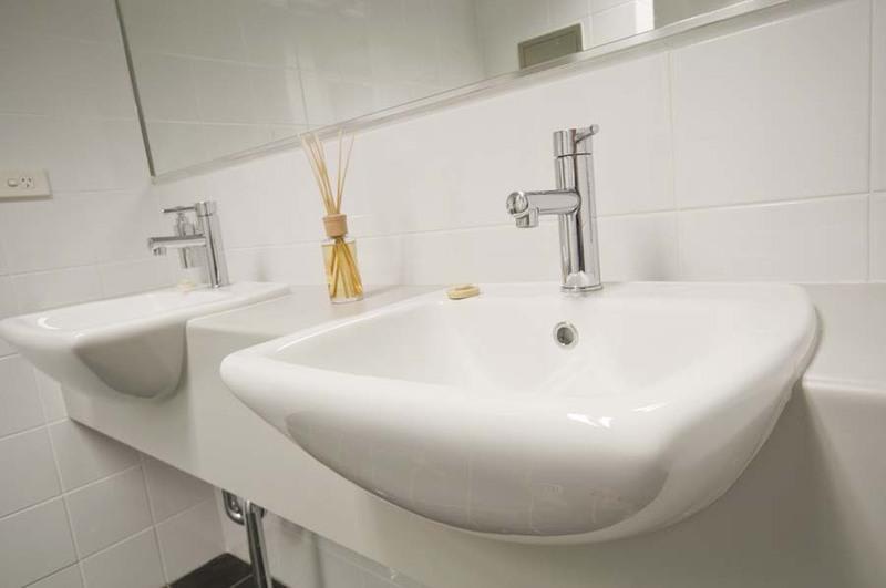 Click to view all images 71 Longueville Road Lane Cove NSW 2066 - Image 3