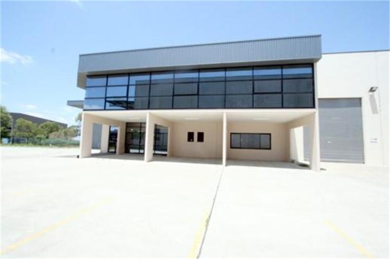 Click to view all images 20 Tarlington Place Smithfield NSW 2164 - Image 1