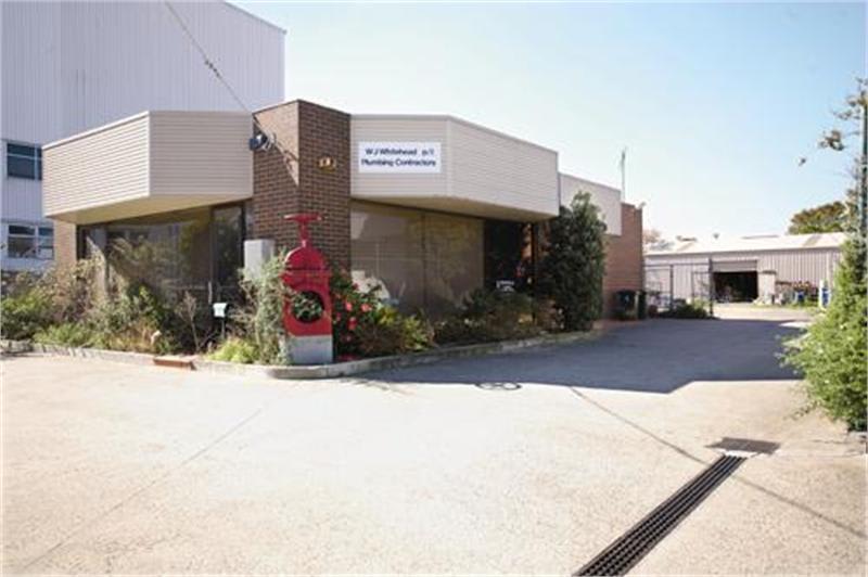 12 Beatty Street North Shore VIC 3214 - Image 2
