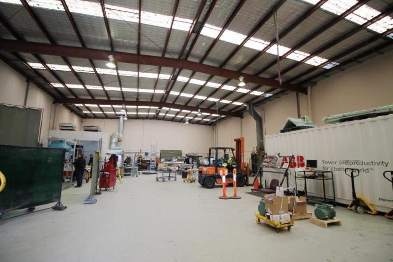 Click to view all images 17 Friars Road Moorabbin VIC 3189 - Image 2