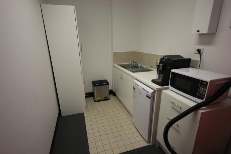 Click to view all images Suite 6/214-216 Bay Street Brighton VIC 3186 - Image 3