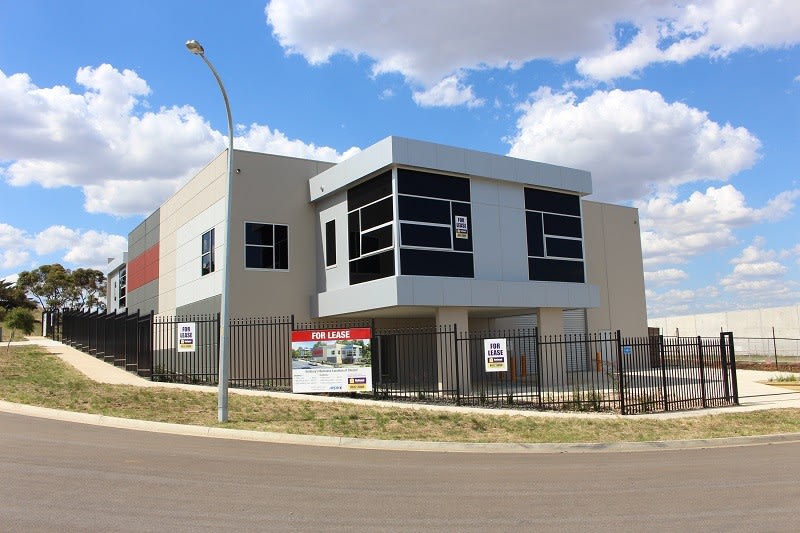 Click to view all images 20 Kurrle Road Sunbury VIC 3429 - Image 1