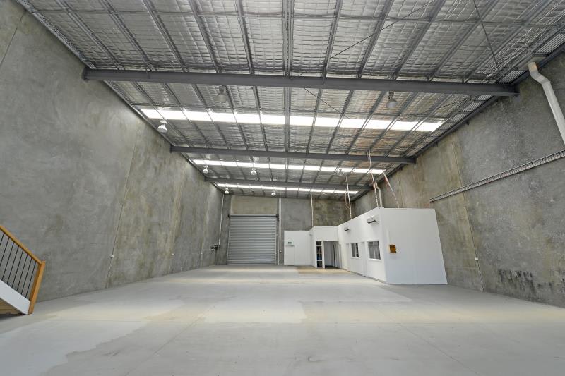 Click to view all images 204 Bell Street Preston VIC 3072 - Image 2