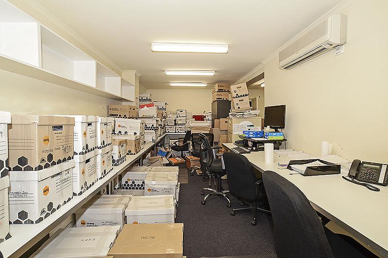 Click to view all images 94 Puckle Street Moonee Ponds VIC 3039 - Image 2