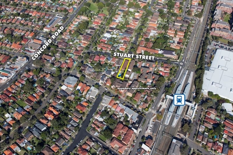 Click to view all images 13 Stuart Street Concord West NSW 2138 - Image 1