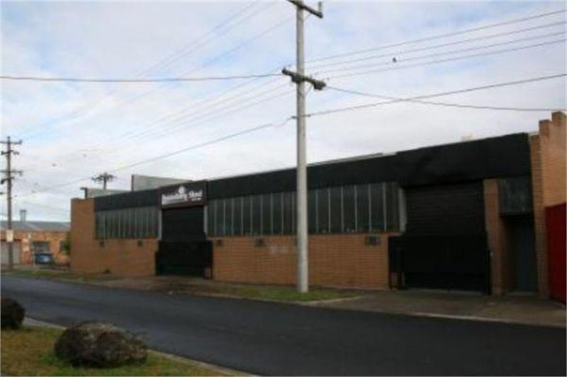 Click to view all images 27 Beatrice Avenue Heidelberg West VIC 3081 - Image 2