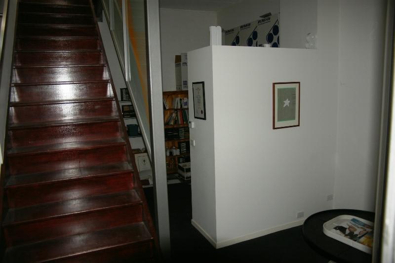 Click to view all images 9 Mayfield Street Abbotsford VIC 3067 - Image 2