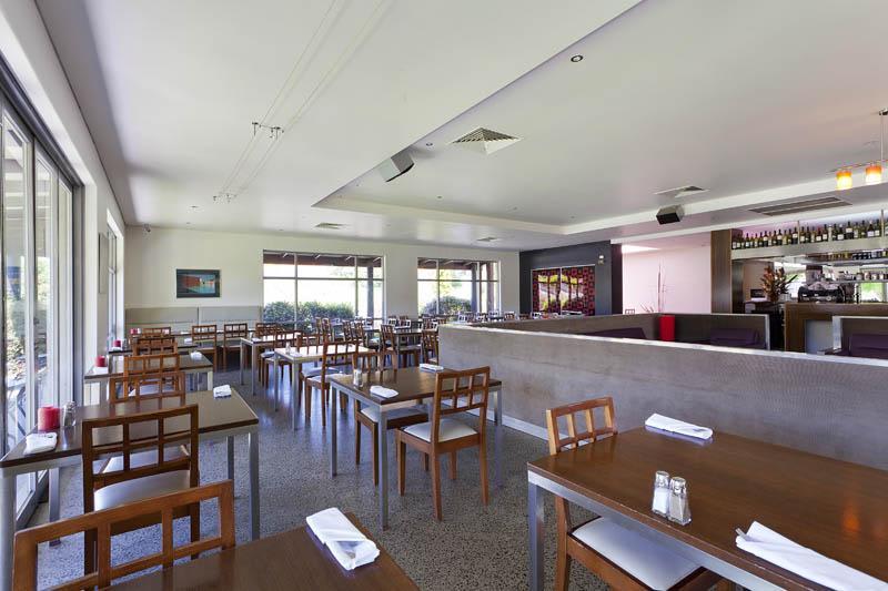 Click to view all images 324 Wantirna Road Wantirna VIC 3152 - Image 3
