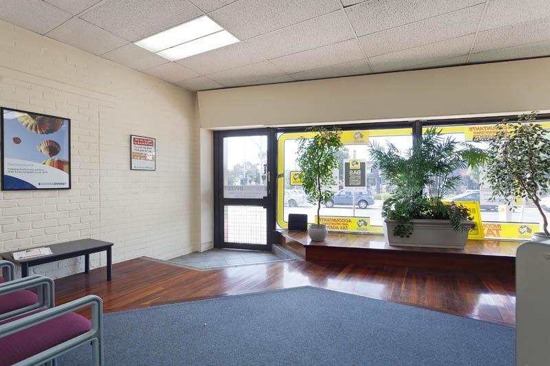 Click to view all images Shop 14/86 Maroondah Highway Ringwood VIC 3134 - Image 2