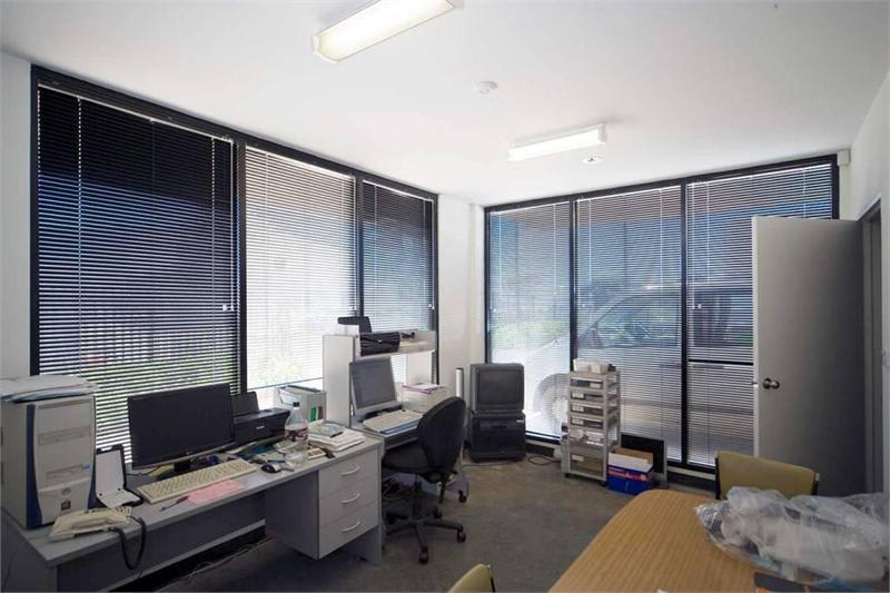 Click to view all images Unit 9/28 Heath Street Lonsdale SA 5160 - Image 3