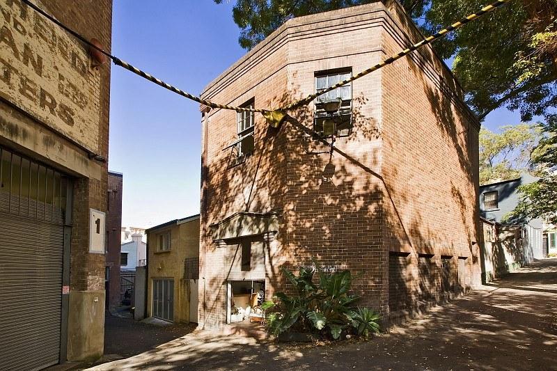 Click to view all images 2 Printers Lane Darlinghurst NSW 2010 - Image 2
